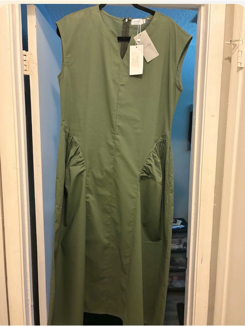 Sleeveless Olive Maxi Dress with Pocket Detail